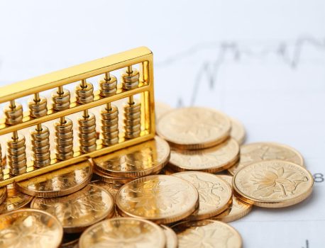 Тенденции и прогнози в цените на златото за следващите 10 години
